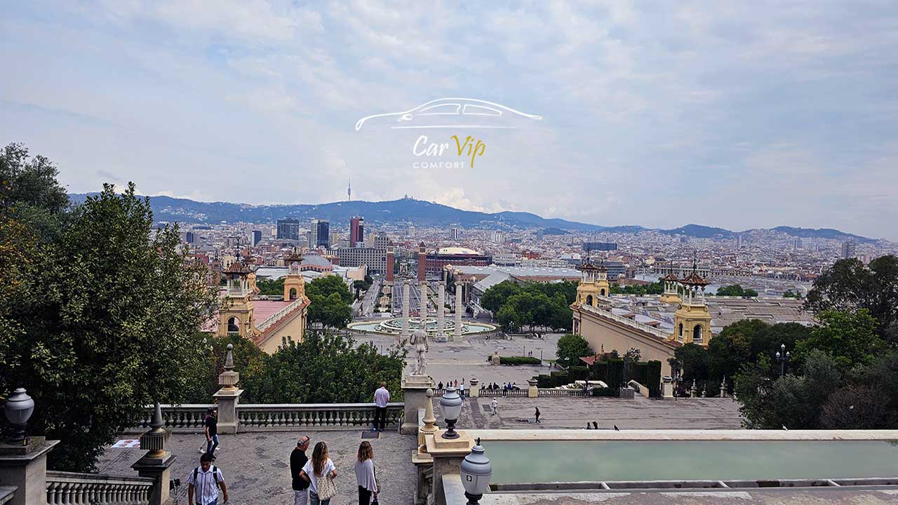 Tour por Barcelona en coche con chofer privado